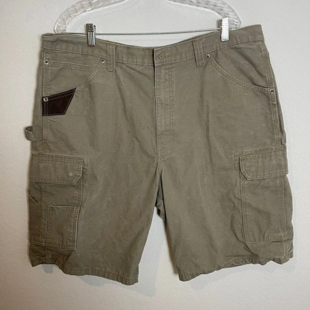 Wrangler Workwear Cargo Shorts Carpenter Utility Pockets Tan Size 40‎